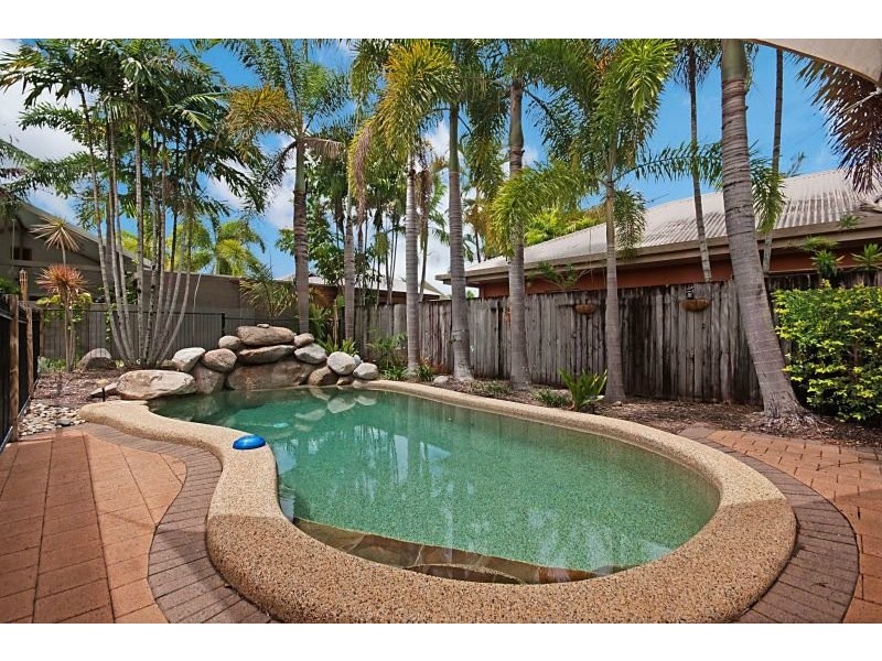 5 Cronulla Close, Kewarra Beach QLD 4879