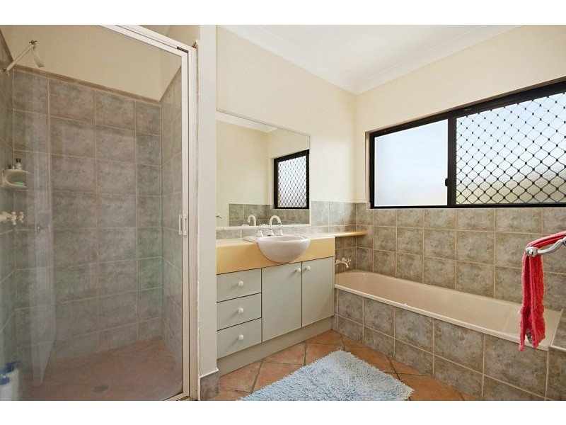 5 Cronulla Close, Kewarra Beach QLD 4879