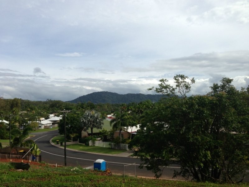 75 CALLUM SREET, Mooroobool QLD 4870