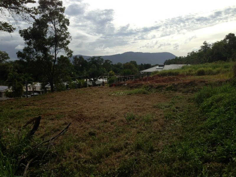 75 CALLUM SREET, Mooroobool QLD 4870