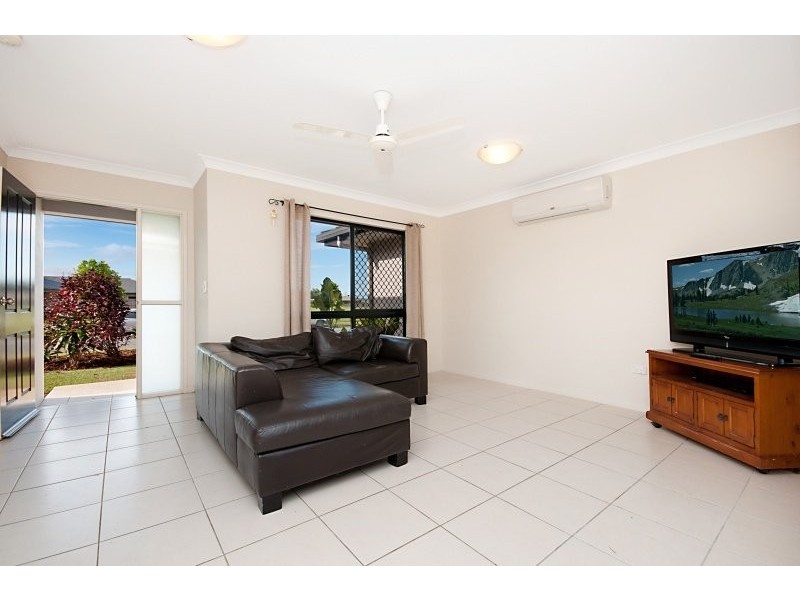 28 Phoenix Street, White Rock QLD 4868