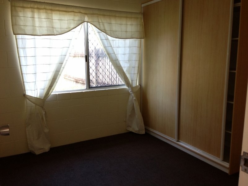 8 Aruma close, White Rock QLD 4868