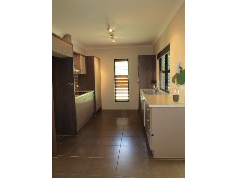 27 Altona Street, Bentley Park QLD 4869