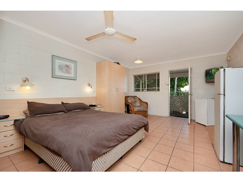 323/12 Anderson Road, Woree QLD 4868