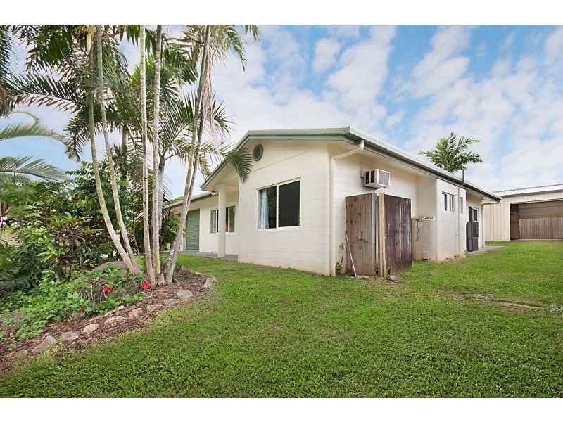 14 Osborn Cres, Edmonton QLD 4869