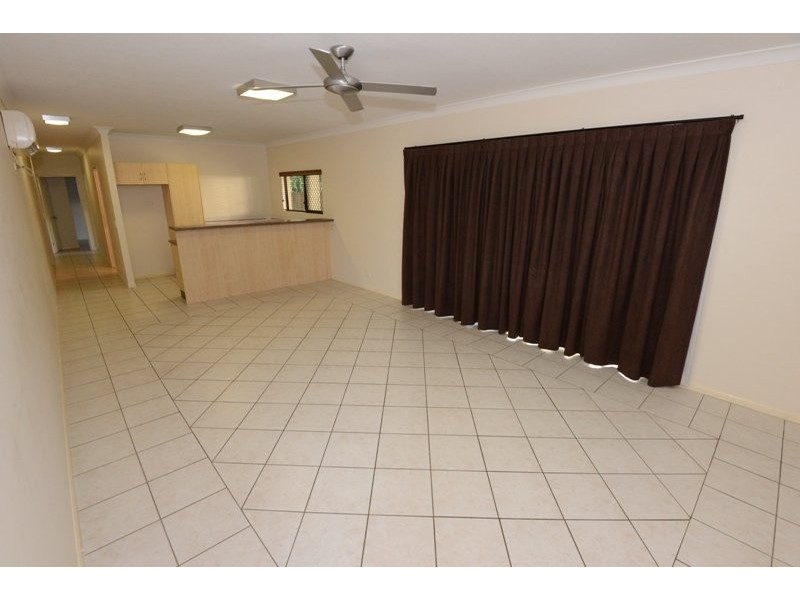 1/390 Draper Street, Parramatta Park QLD 4870
