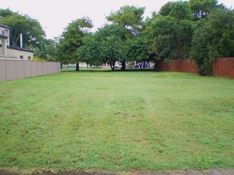 28 Twelfth Avenue, Palm Beach QLD 4221