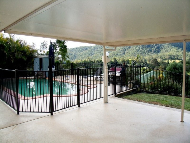 65 Barcoo Court, Clagiraba QLD 4211