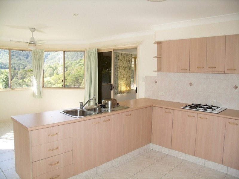 65 Barcoo Court, Clagiraba QLD 4211