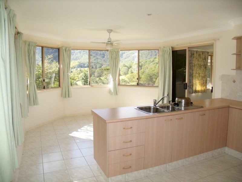 65 Barcoo Court, Clagiraba QLD 4211