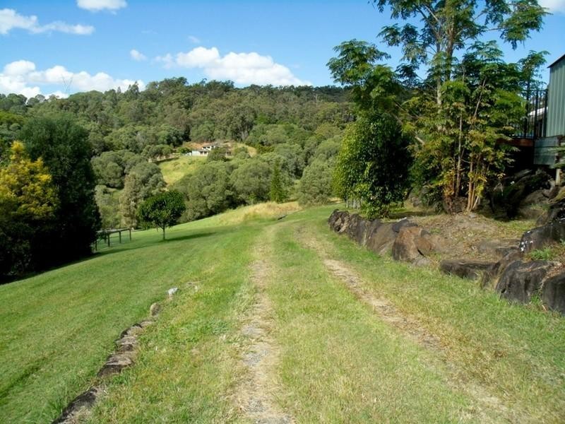 65 Barcoo Court, Clagiraba QLD 4211