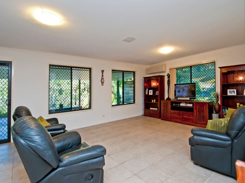 30 Kauri Court, Bonogin QLD 4213