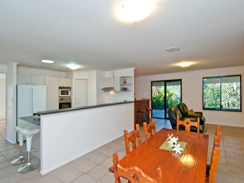 30 Kauri Court, Bonogin QLD 4213