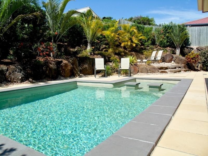 6 Yamba Street, Pacific Pines QLD 4211