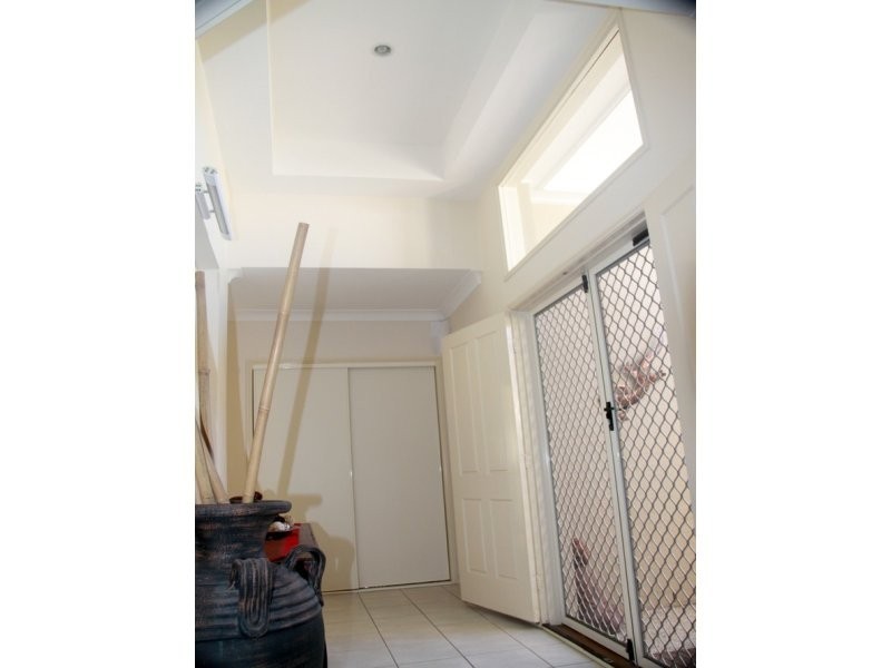 11 Davies Street, Pacific Pines QLD 4211