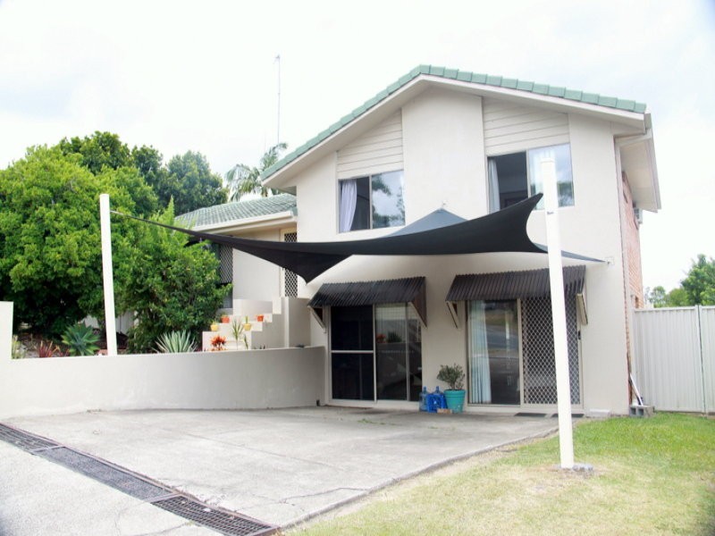 9 Explorers Way, Worongary QLD 4213