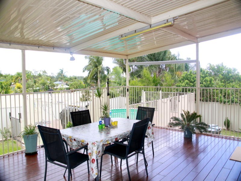 9 Explorers Way, Worongary QLD 4213