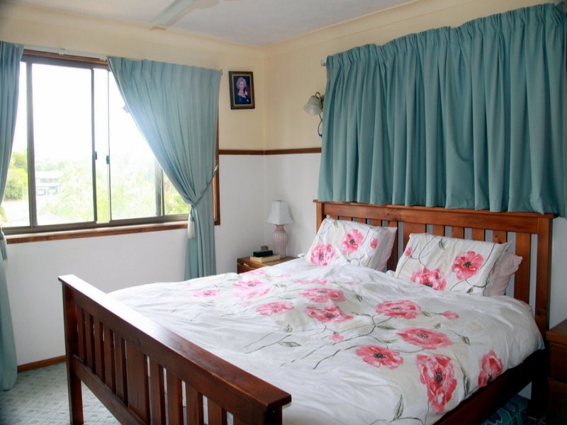 9 Explorers Way, Worongary QLD 4213