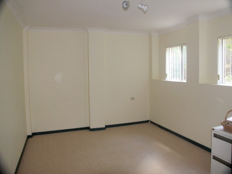 7 Paradise Street, Nerang QLD 4211