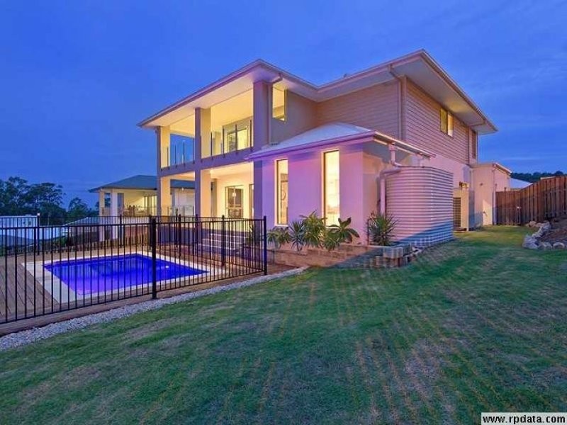 2 Lowell Street, Reedy Creek QLD 4227