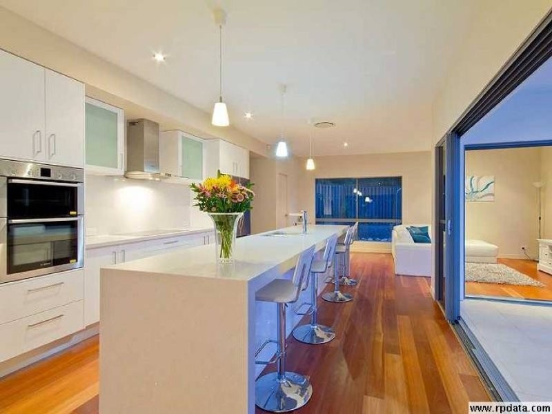 2 Lowell Street, Reedy Creek QLD 4227