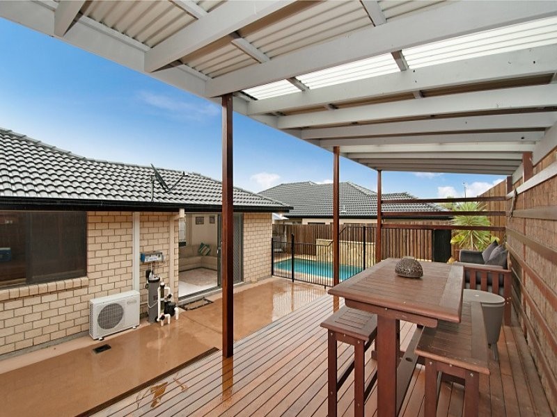 3 Beaumont Crescent, Pacific Pines QLD 4211