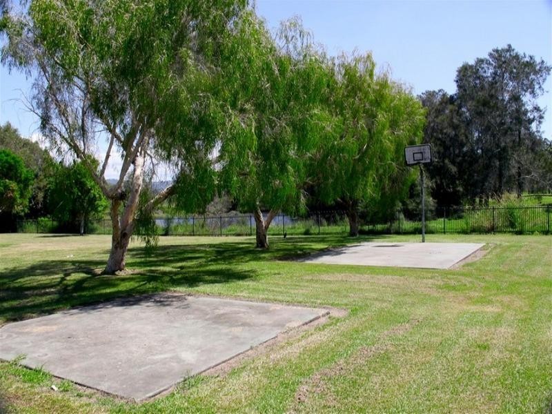 152 Palm Meadows Drive, Carrara QLD 4211