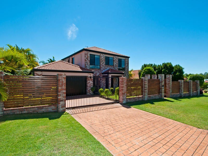 7 Easter Crescent, Pacific Pines QLD 4211