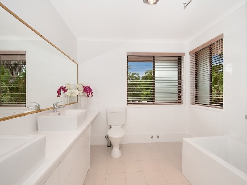 2 Fergus Court, Worongary QLD 4213