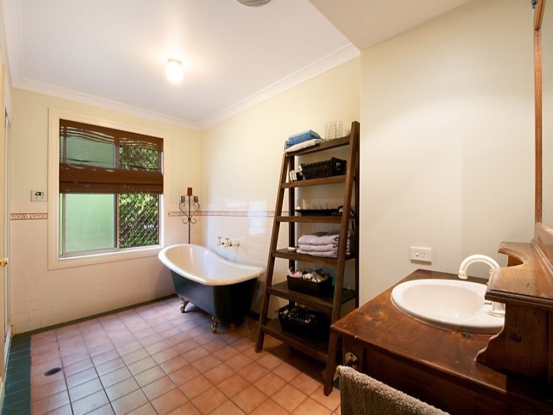 10 Coolibah Road, Gaven QLD 4211