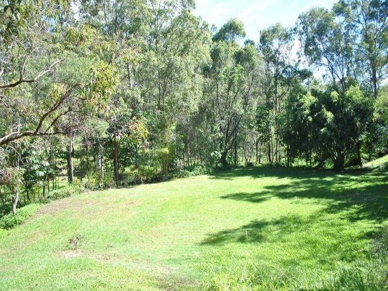 6 Nakula Street, Gaven QLD 4211