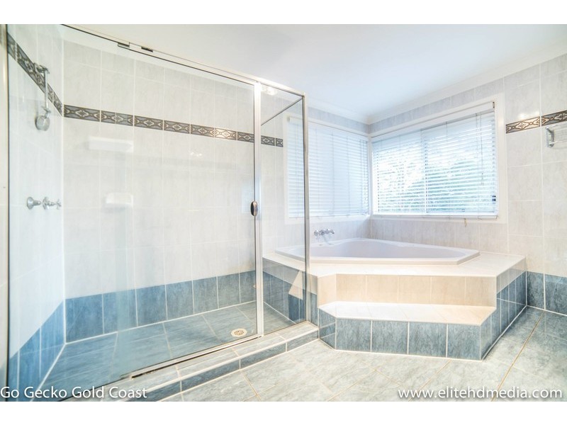 25 Fenton Drive, Tallebudgera QLD 4228