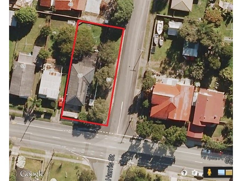 63 Central Street, Labrador QLD 4215