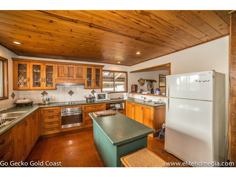 39 Colrene Drive, Nerang QLD 4211
