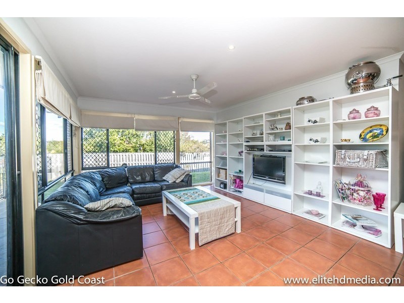 15 Robinia Court, Robina QLD 4226