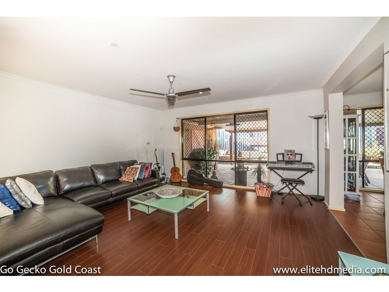 15 Robinia Court, Robina QLD 4226