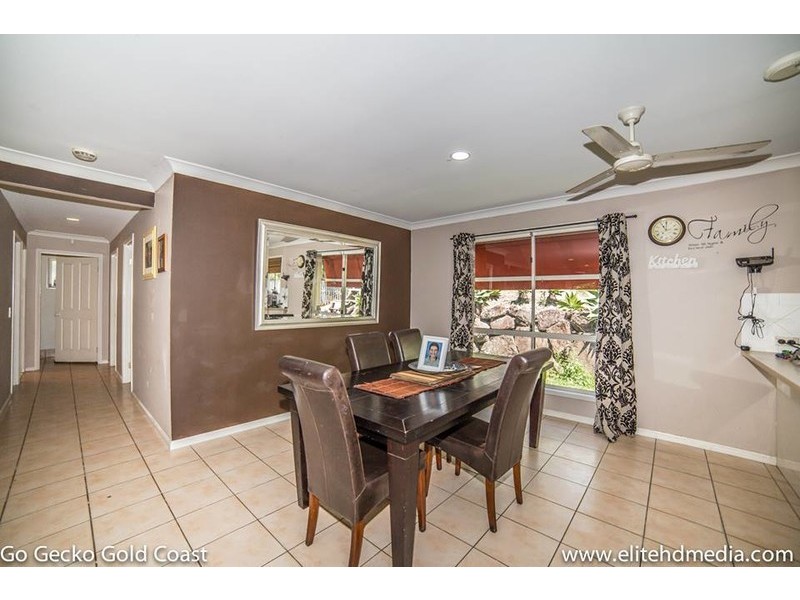 2 Mccrae Crt, Maudsland QLD 4210