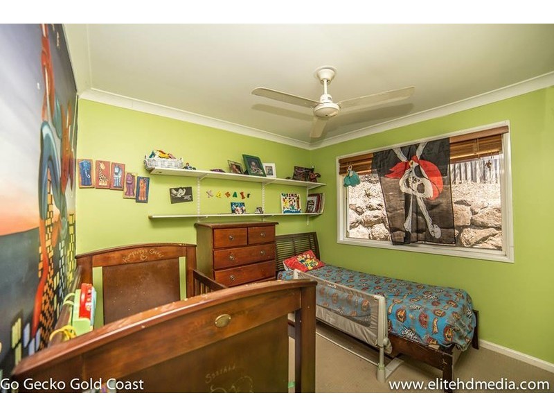 2 Mccrae Crt, Maudsland QLD 4210