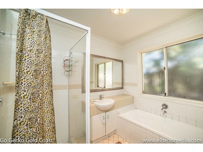 2 Mccrae Crt, Maudsland QLD 4210