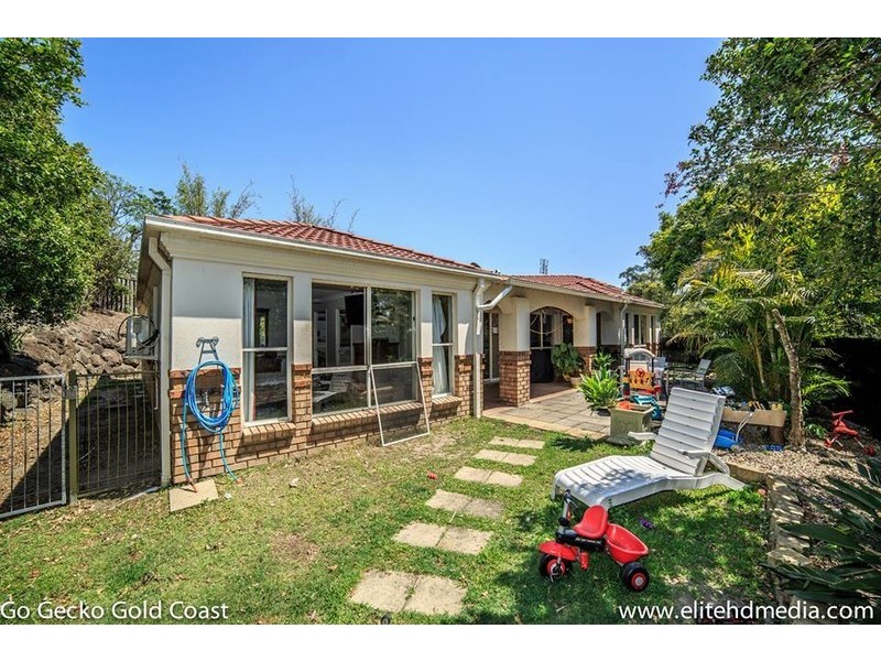2 Mccrae Crt, Maudsland QLD 4210