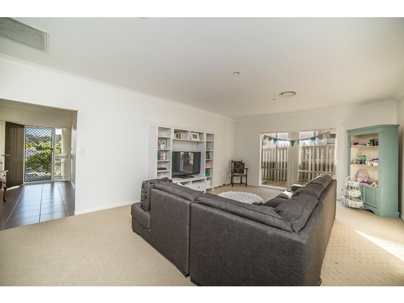 6 Starush Court, Upper Coomera QLD 4209