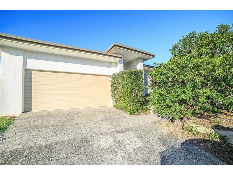6 Starush Court, Upper Coomera QLD 4209