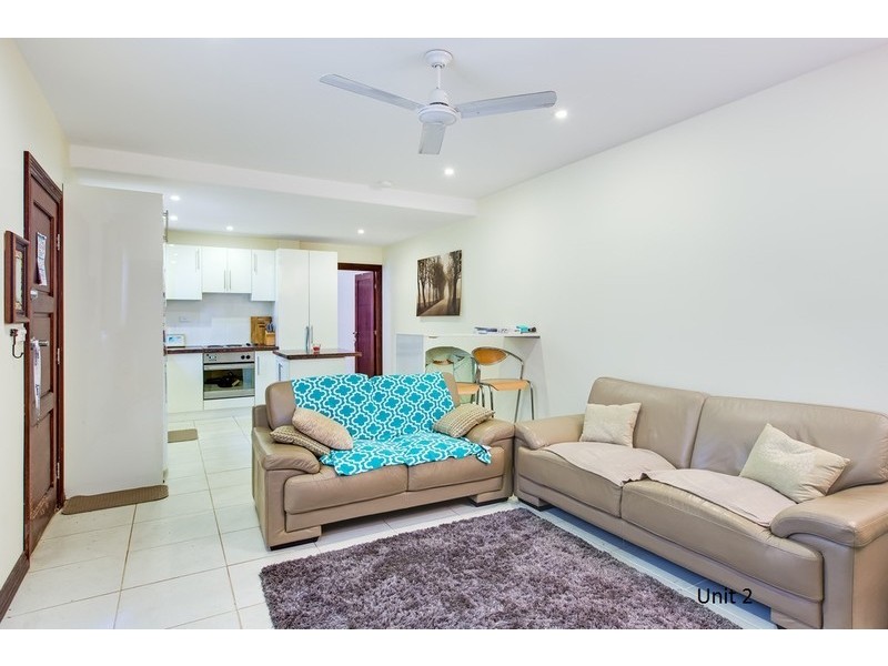 2/27 William Street, Southport QLD 4215