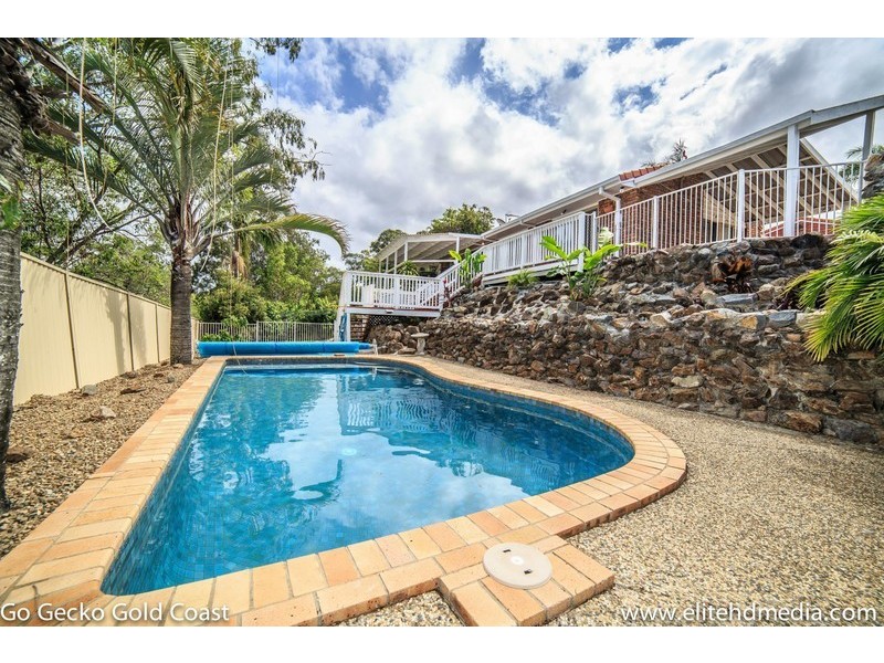13 Harneil Place, Carrara QLD 4211