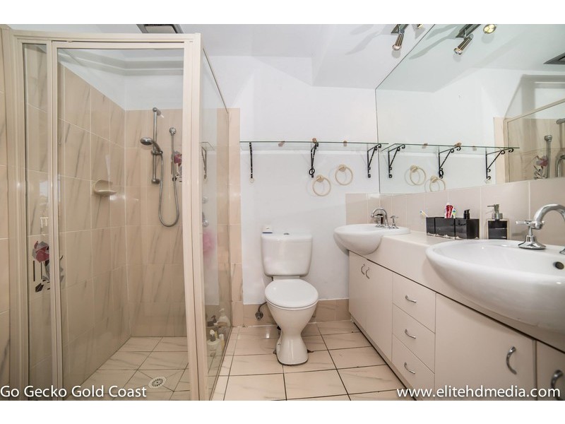 13 Harneil Place, Carrara QLD 4211