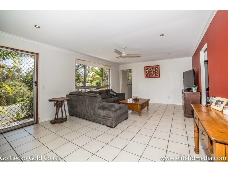 40 Alison Road, Carrara QLD 4211