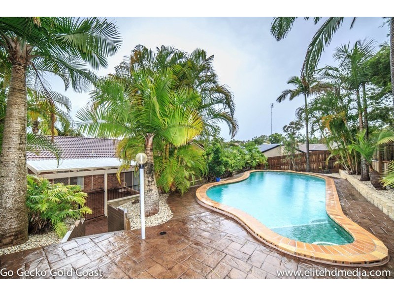 17 Jancoon Court, Carrara QLD 4211