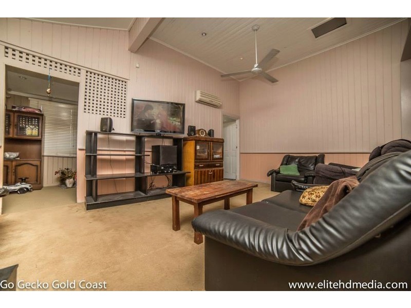 17 Mattocks Road, Burleigh Waters QLD 4220