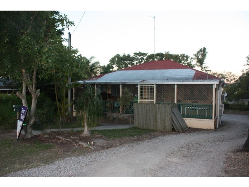 17 Mattocks Road, Burleigh Waters QLD 4220