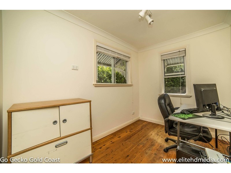 17 Windsor Pl, Molendinar QLD 4214